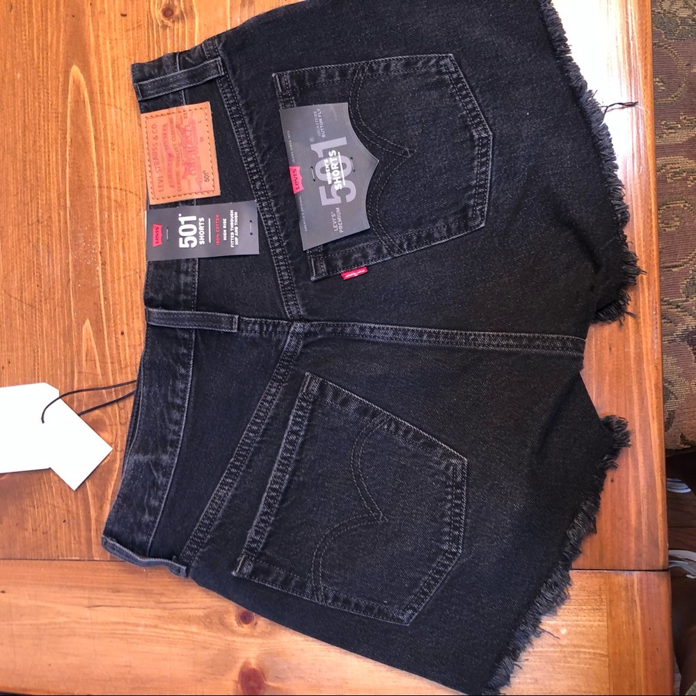 Levi’s 501 Original Cutoff Denim Shorts, Size 28 in Wise Up 🤩 T6 - Picture 7 of 9